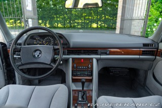 Mercedes-Benz 500 SEL 1985