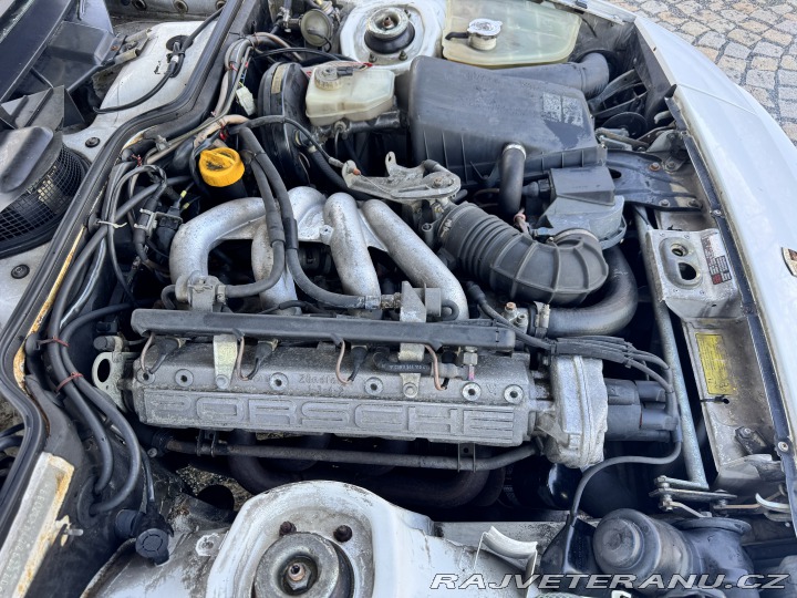 Porsche 924 S 2.5 110kW 1987