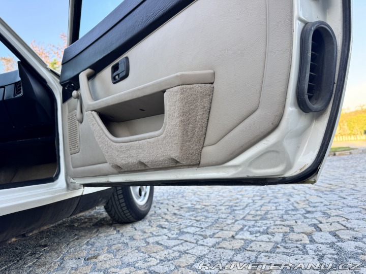 Porsche 924 S 2.5 110kW 1987