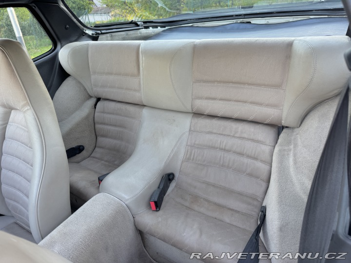 Porsche 924 S 2.5 110kW 1987