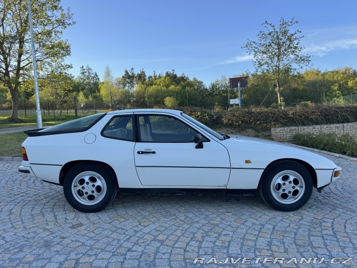 Porsche 924 S 2.5 110kW 1987