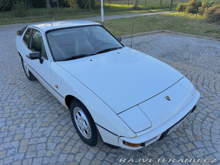 Porsche 924 S 2.5 110kW 1987