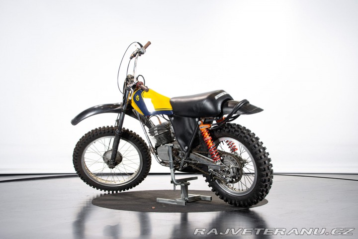 Ostatní značky Ostatní modely Intramotor GLORIA 125 CROSS 6V 1975