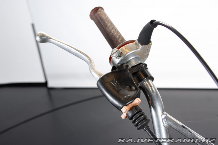 Ostatní značky Ostatní modely Intramotor GLORIA 125 CROSS 6V 1975