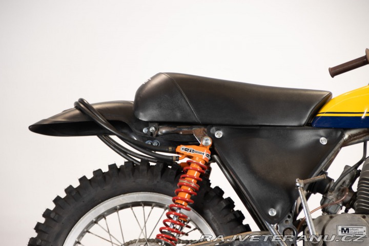 Ostatní značky Ostatní modely Intramotor GLORIA 125 CROSS 6V 1975