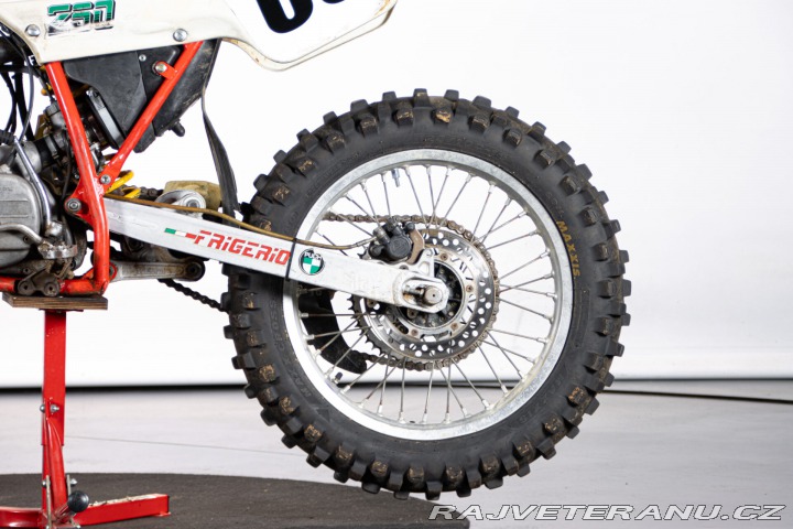 Ostatní značky Ostatní modely Puch INDOOR 250 1986