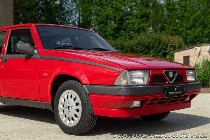 Alfa Romeo 75  1991