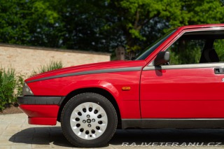 Alfa Romeo 75  1991