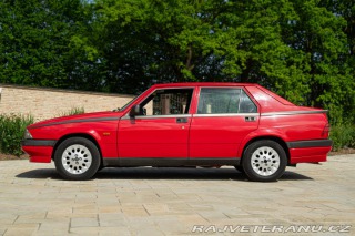 Alfa Romeo 75  1991