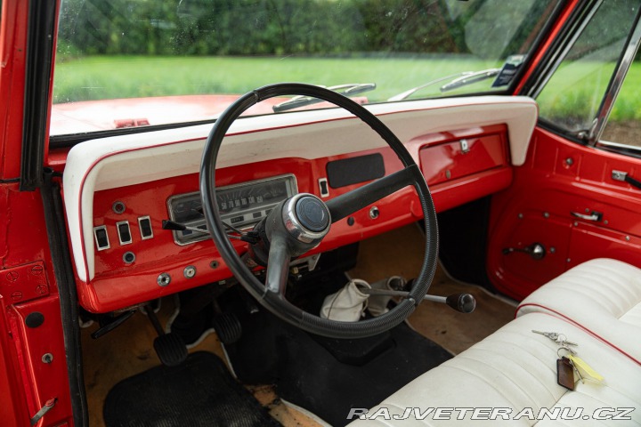 Jeep Ostatní modely COMANDO 1976