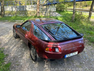 Porsche 928 S 1984