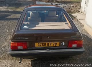 Opel Ascona  1800