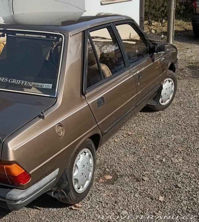 Peugeot 305 GT 1983