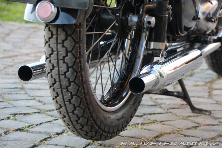 BSA A10 650cc - OHV - Bílé SPZ 1950