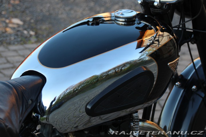 BSA A10 OHV - 650cc - Bílé SPZ 1950