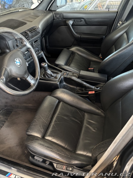 BMW M5 E34 1990