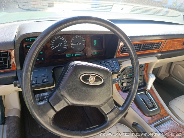 Jaguar XJ 40 1988