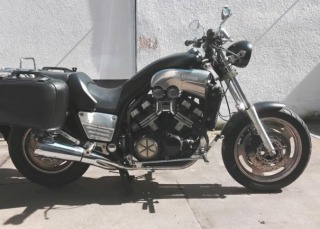 Yamaha V-Max 1200