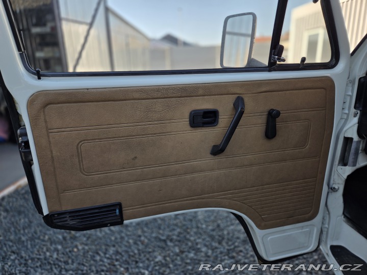 Volkswagen T3  1800