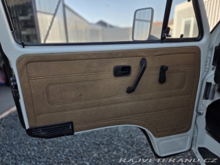 Volkswagen T3  1800