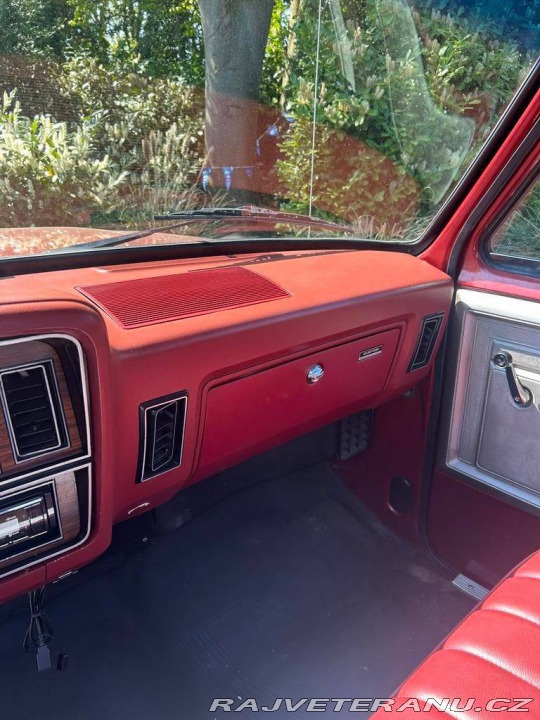 Dodge D d150 1986