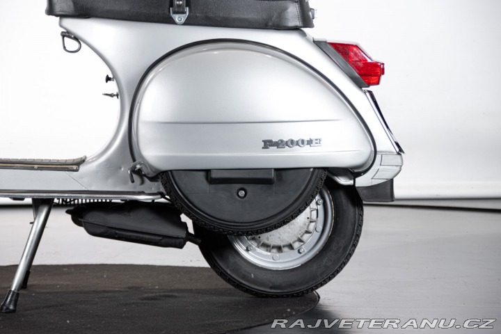 Piaggio Vespa P 200 E 1977