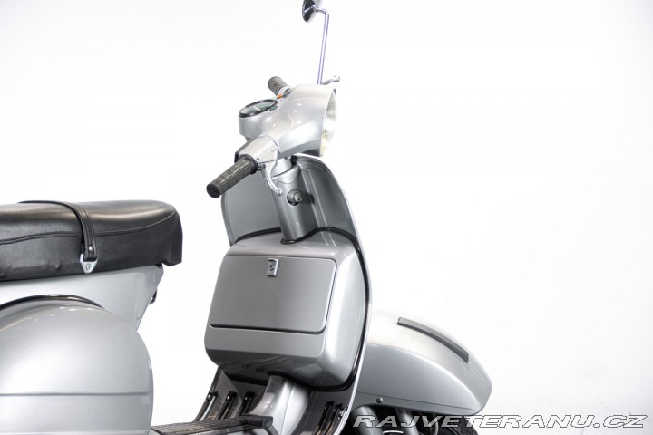 Piaggio Vespa P 200 E 1977
