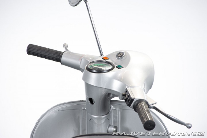 Piaggio Vespa P 200 E 1977