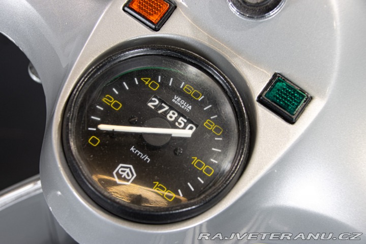 Piaggio Vespa P 200 E 1977