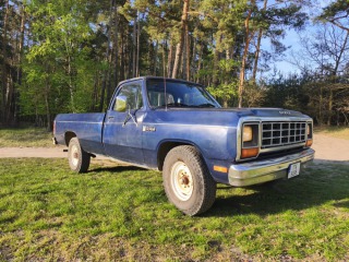 Dodge RAM D250