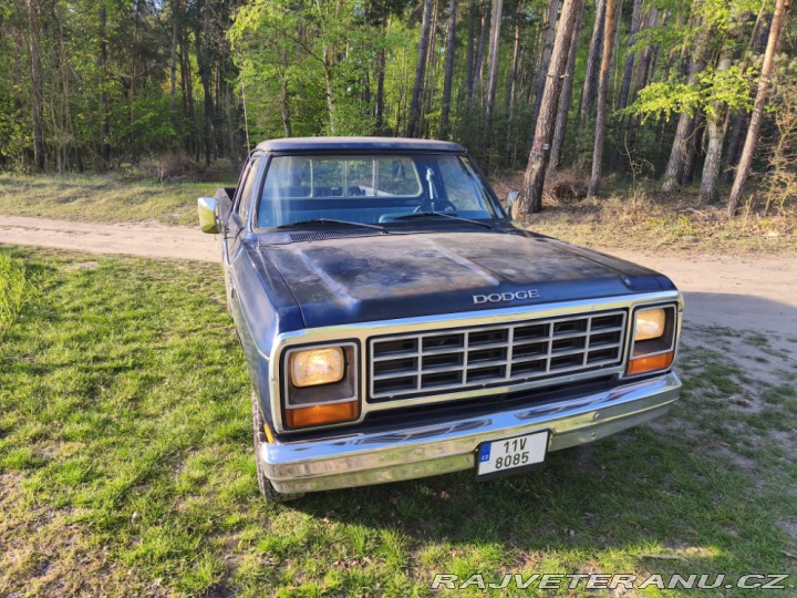 Dodge RAM D250 1985