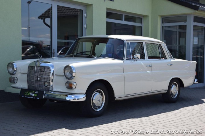 Mercedes-Benz 200 200D 1968