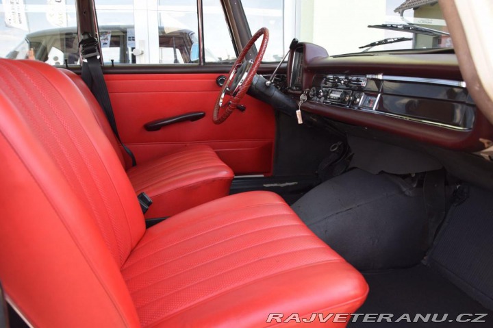 Mercedes-Benz 200 200D 1968