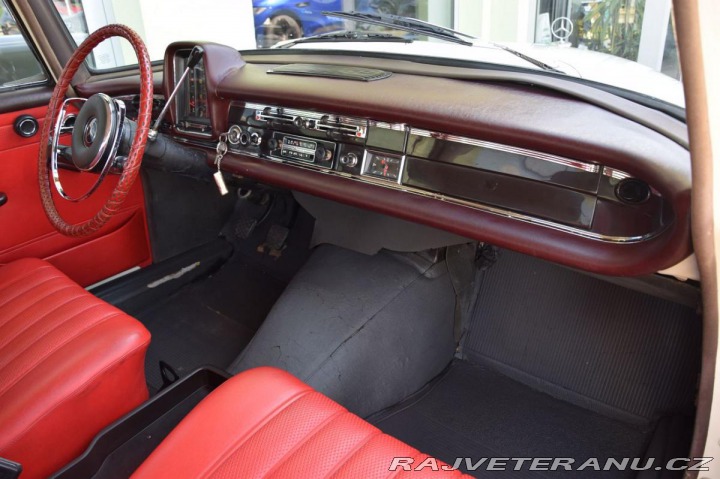 Mercedes-Benz 200 200D 1968