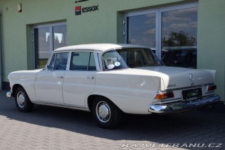 Mercedes-Benz 200 200D 1968