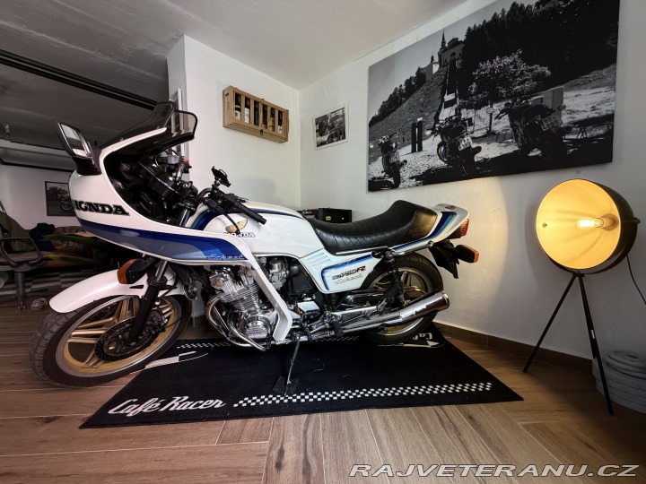 Honda CB BolďOr 750 FN2 1983