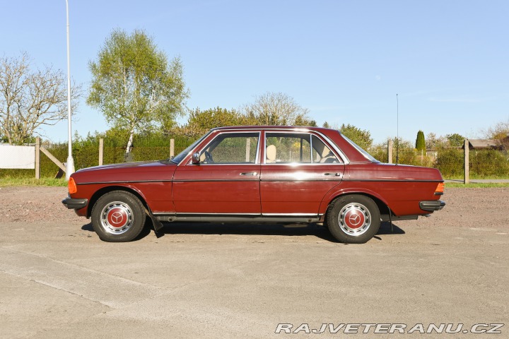 Mercedes-Benz 200 123 1985