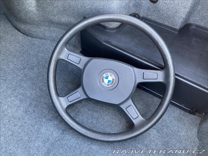 BMW 3 2.7 325e 114.450km! Plná 1987