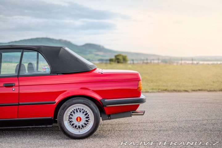 BMW 3 E30 320i Cabrio 1989