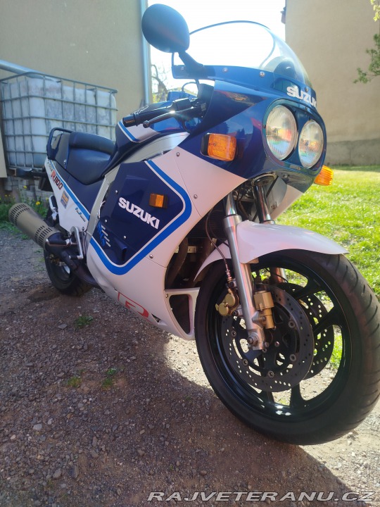 Suzuki Ostatní modely GSX-R 1100 1987