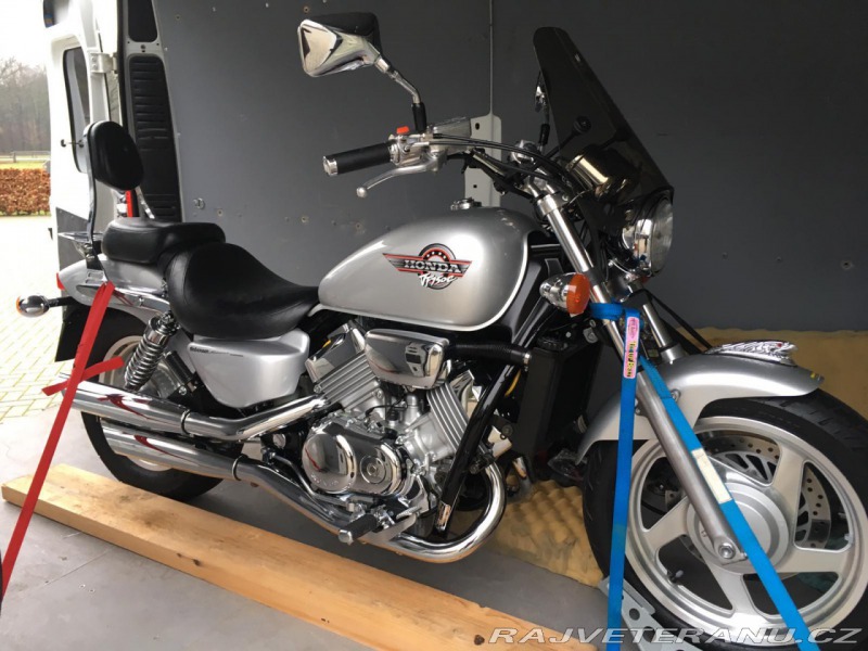 Honda VF 750C