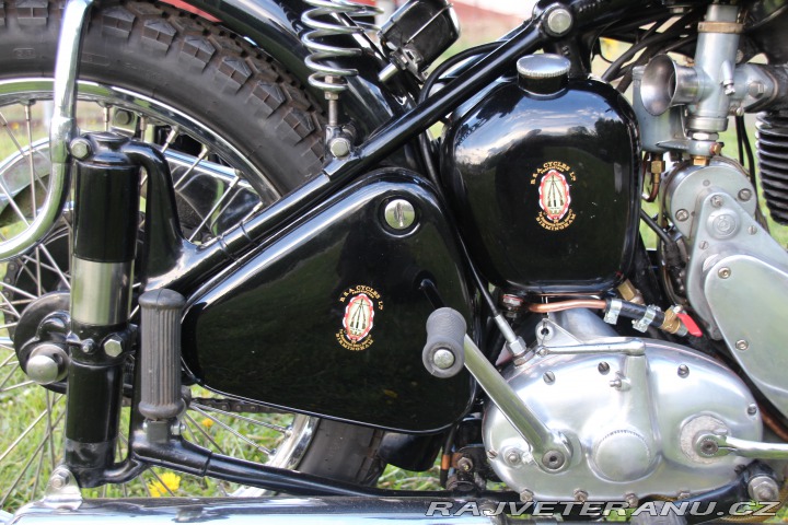 BSA B31 OHV - 350cc - Bílé SPZ 1952