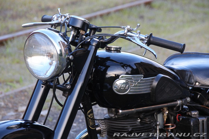 BSA B31 OHV - 350cc - Bílé SPZ 1952