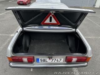 Mercedes-Benz 200 W123 1983