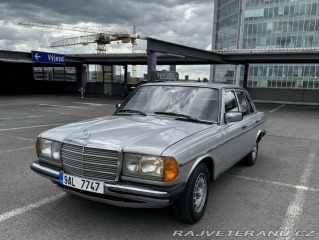 Mercedes-Benz 200 W123 1983