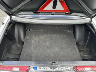 Mercedes-Benz 200 W123 1983