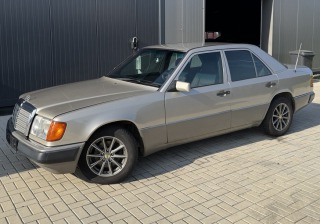 Mercedes-Benz E E220