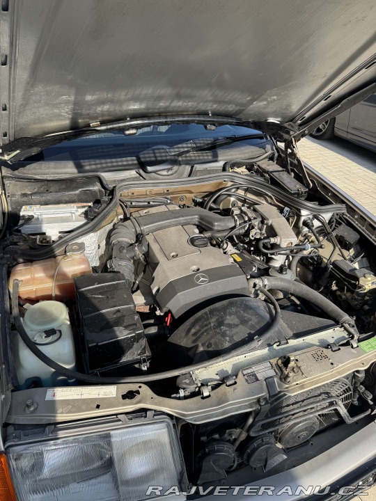 Mercedes-Benz E E220 1991
