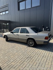 Mercedes-Benz E E220 1991