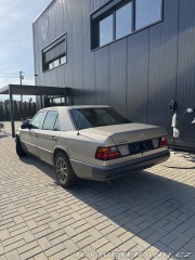 Mercedes-Benz E E220 1991